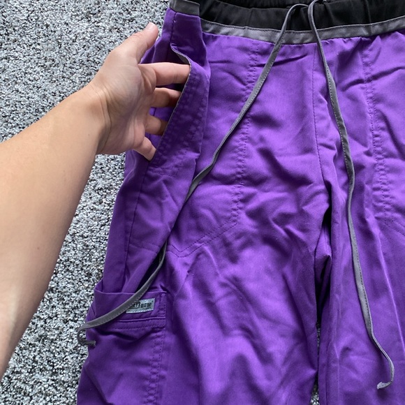Greys anatomy purple scrub bottoms - Picture 2 of 3